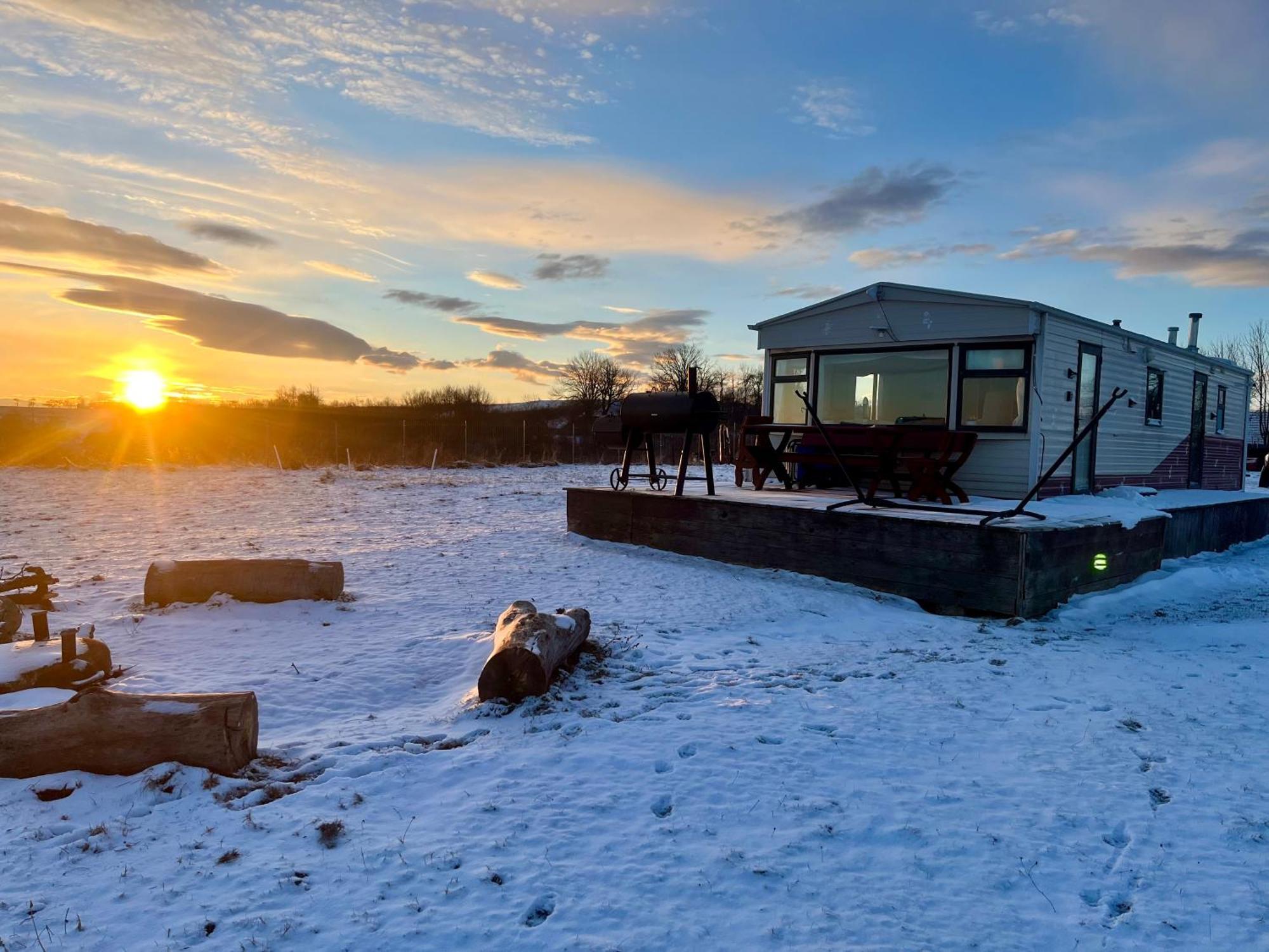 ואדו קרישולוי Mountaintop Panoramaview Casa In Bihor Apuseni מראה חיצוני תמונה