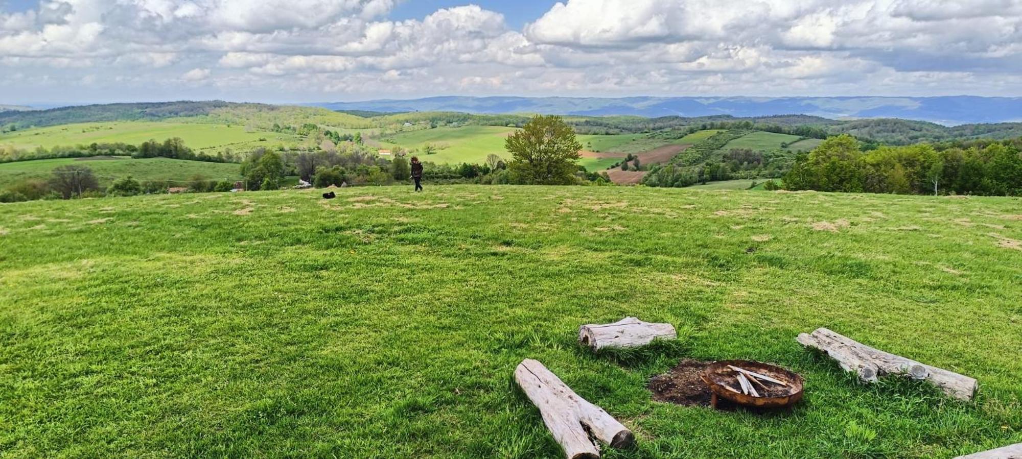 ואדו קרישולוי Mountaintop Panoramaview Casa In Bihor Apuseni מראה חיצוני תמונה